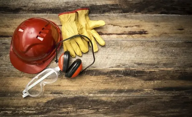 Read more about the article Personal Protective Equipment (PPE) for Heavy Equipment Operation