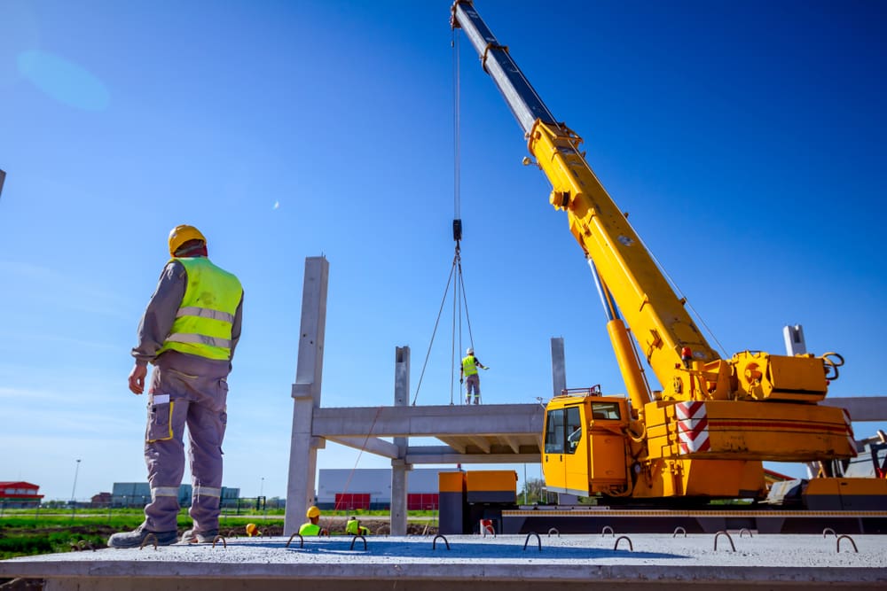 Why Mobile Crane Operator Training Is Worth It