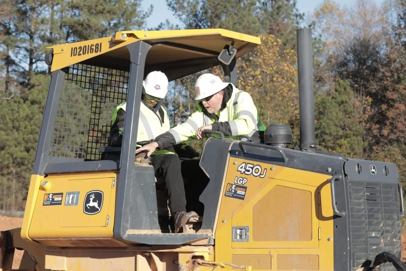 Read more about the article Must-Have Heavy Equipment For Construction