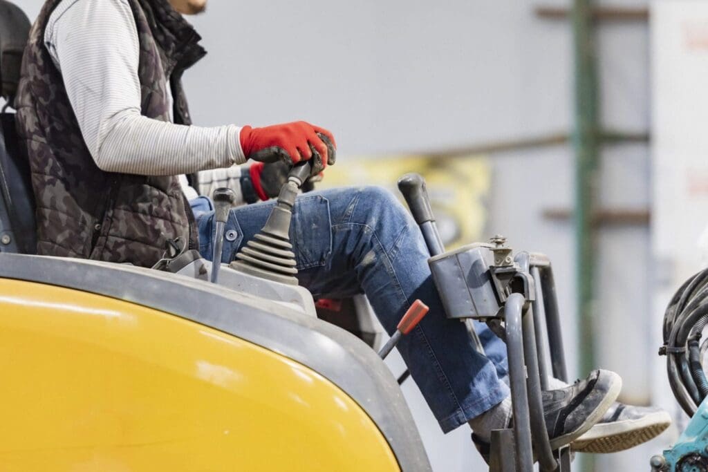 how-to-operate-backhoe