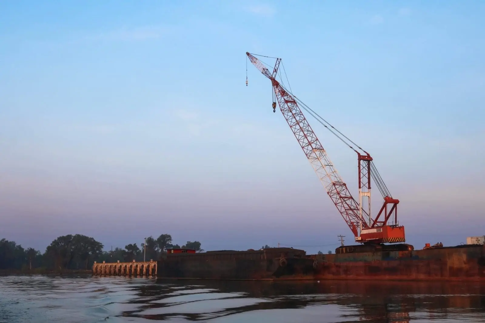 Read more about the article Lattice Boom Crawler Crane: How Have They Evolved?