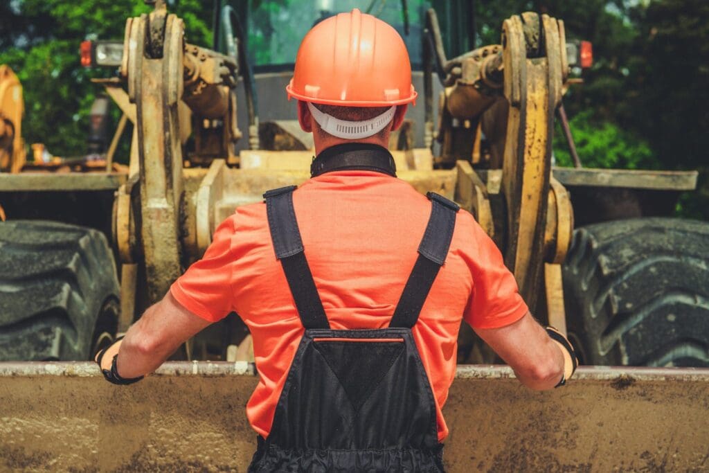 benefits of heavy equipment career
