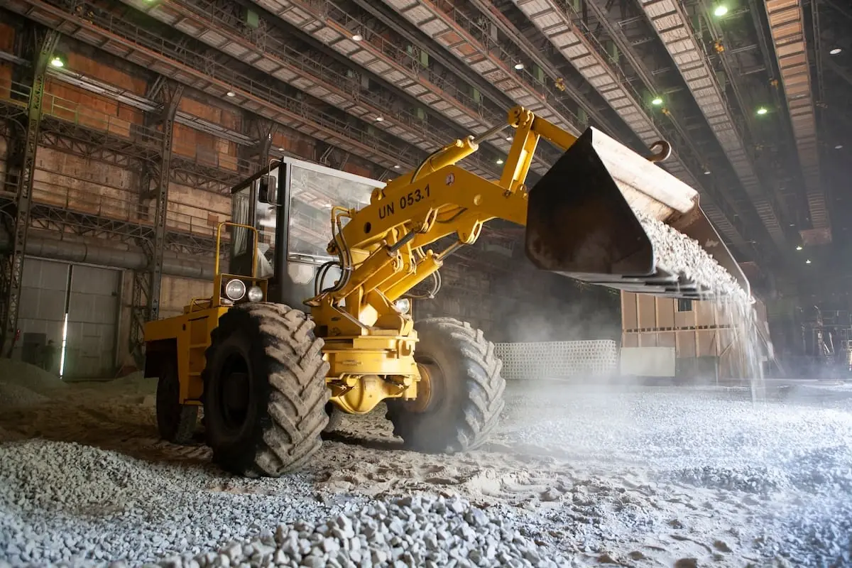 Read more about the article Certified Front-End Loader Operator Training Guide